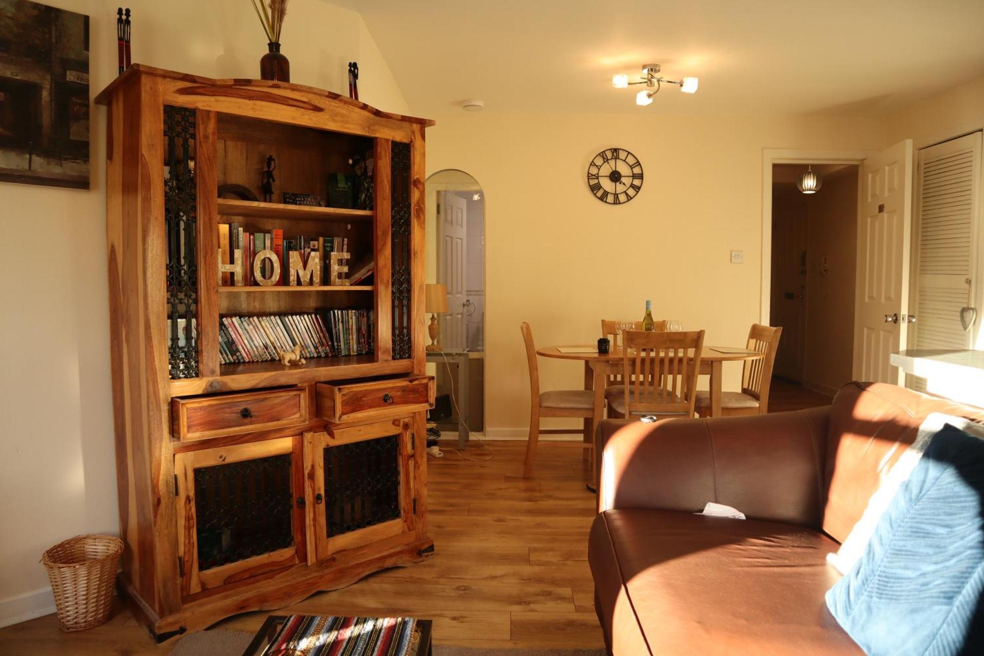 3 Bedrooms Flat In Central Edinburgh Old Town Sleeps 6 Buitenkant foto